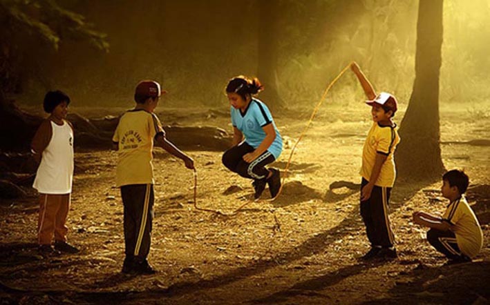 Mainan Tradisional Ini Bikin Kamu Lebih Bahagia Mainan Tradisional Ini Bikin Kamu Lebih Bahagia
