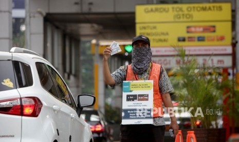 Transaksi Tol Tanpa Uang Tunai Dimulai 31 Okbter