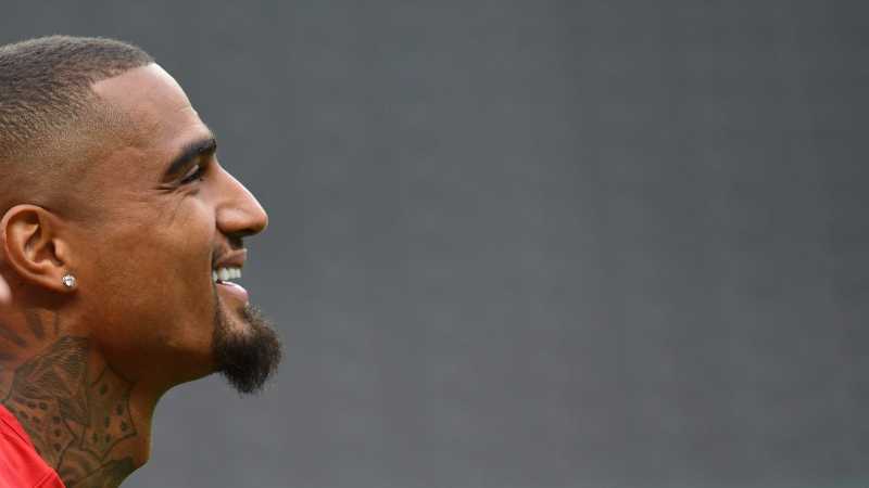 Kevin-Prince Boateng Resmi Menjejak ke Barcelona Kevin-Prince Boateng Resmi Menjejak ke Barcelona