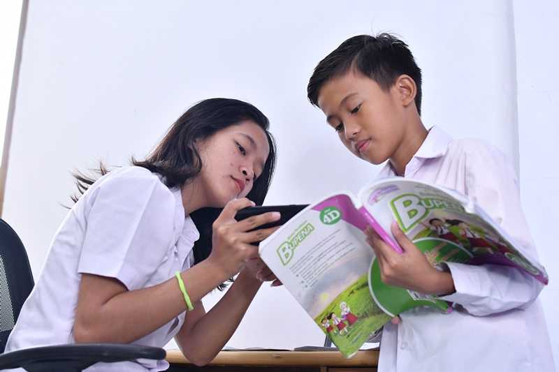 Memanfaatkan Teknologi Demi Memahami Karakter Anak Memanfaatkan Teknologi Demi Memahami Karakter Anak