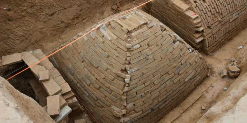 Ditemukan Piramida di Dalam Kuburan China Ditemukan Piramida di Dalam Kuburan China