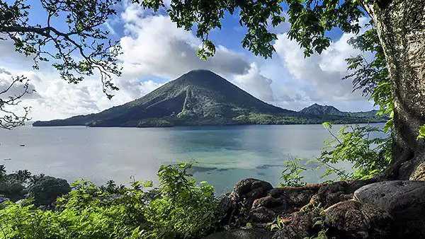 Menilik Surga Tersembunyi di Banda Neira, Maluku Tengah