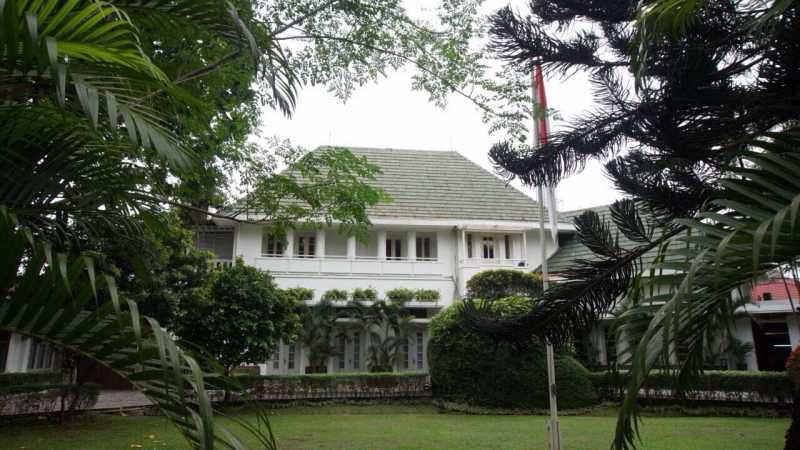 Cerita Hantu Jahil di Rumah Dinas Gubernur DKI Cerita Hantu Jahil di Rumah Dinas Gubernur DKI