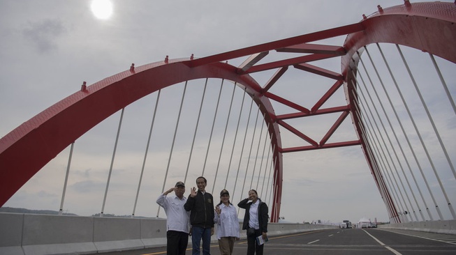 Tol Trans Jawa Menyambungkan Jakarta-Surabaya, tapi Cukupkah? Tol Trans Jawa Menyambungkan Jakarta-Surabaya, tapi Cukupkah?