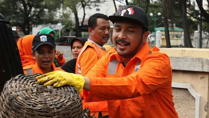 Giring Nidji Daftar Jadi Caleg DPR lewat PSI Giring Nidji Daftar Jadi Caleg DPR lewat PSI