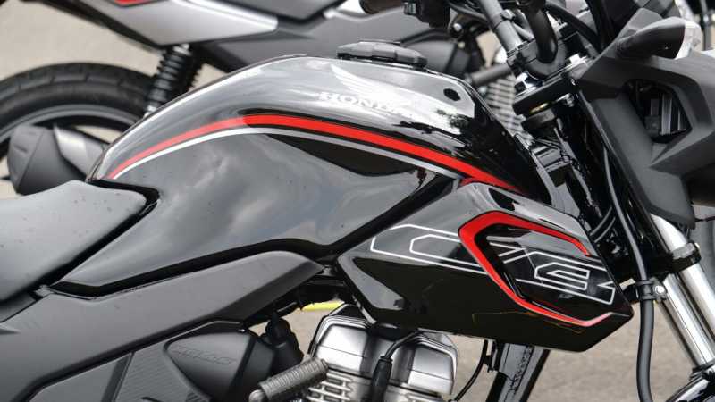 Soal Embel-embel CB di Honda Verza Terbaru Soal Embel-embel CB di Honda Verza Terbaru