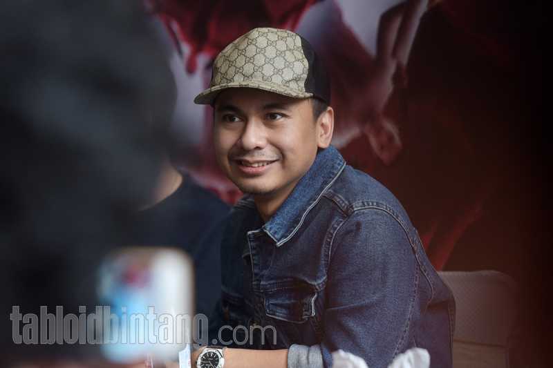 Raditya Dika - Anissa Aziza Ditegur Netizen Karena Hal Ini Raditya Dika - Anissa Aziza Ditegur Netizen Karena Hal Ini