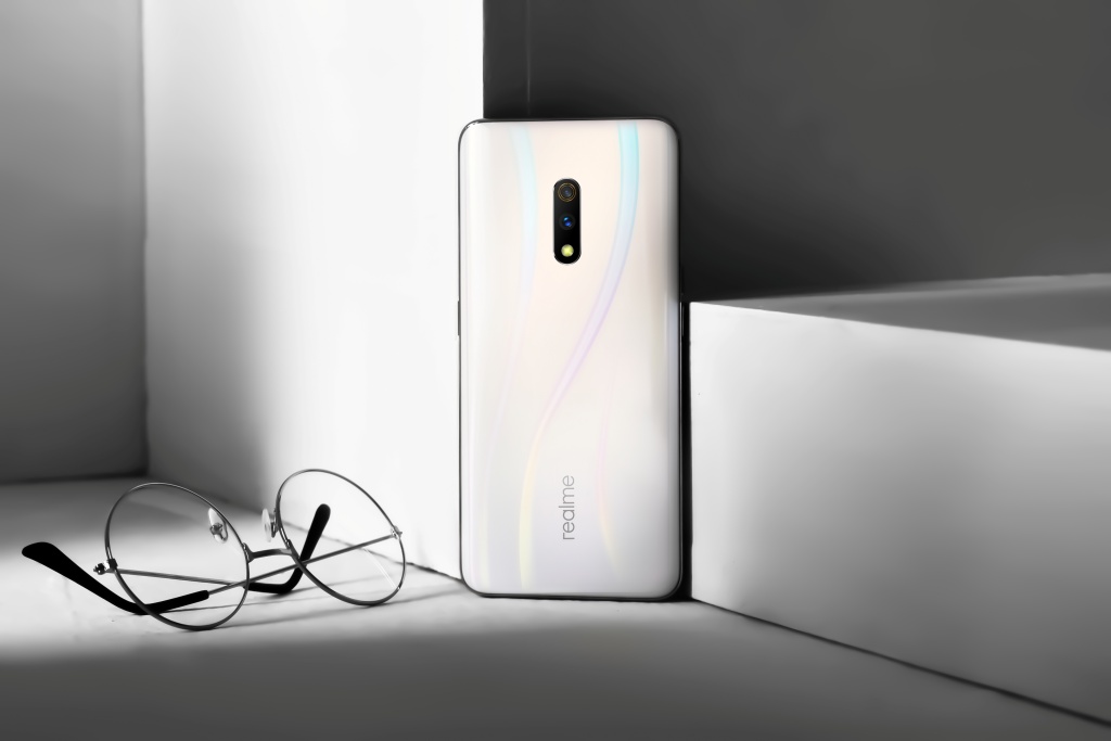 Realme X Jadi Smartphone Paling Dicari Saat Ini, Dijual Mulai Rp 3.499.000
