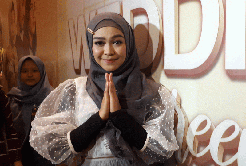 Buntut Di-bully Soal Video Pamit, Ria Ricis Laporkan Netizen? Buntut Di-bully Soal Video Pamit, Ria Ricis Laporkan Netizen?