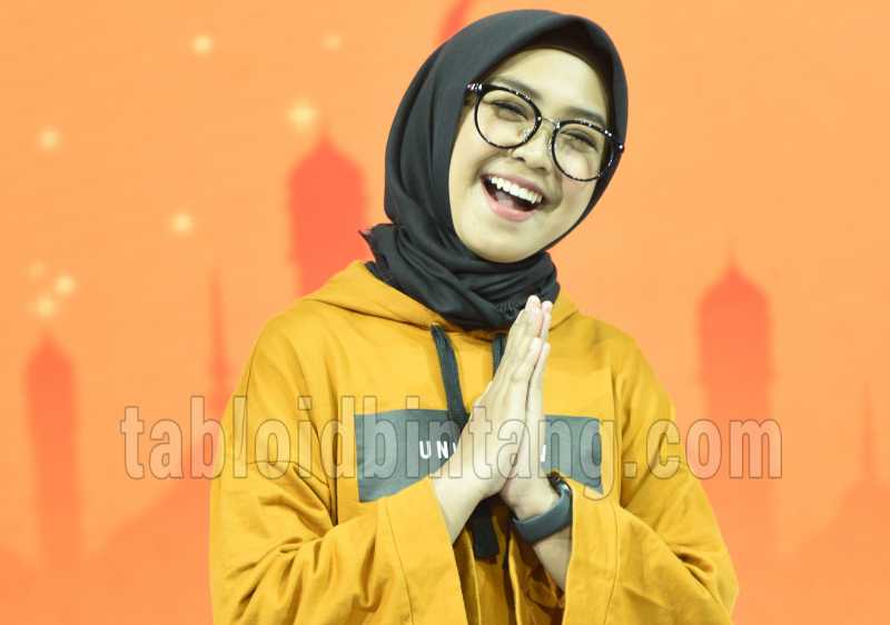 Ria Ricis Tiba-tiba Pamit dari YouTube, Berapa Lama? Ria Ricis Tiba-tiba Pamit dari YouTube, Berapa Lama?