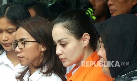 Pesan Sabu 10 Kali, Jennifer Mengaku Menyesal