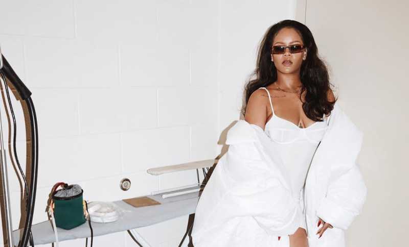 Ini Pekerjaan Rihanna dan 9 Artis Lain Sebelum Terkenal Ini Pekerjaan Rihanna dan 9 Artis Lain Sebelum Terkenal