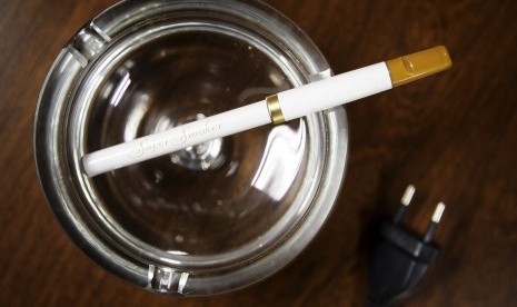 Ini Bahaya Menggunakan Rokok Elektrik Sejak Muda Ini Bahaya Menggunakan Rokok Elektrik Sejak Muda