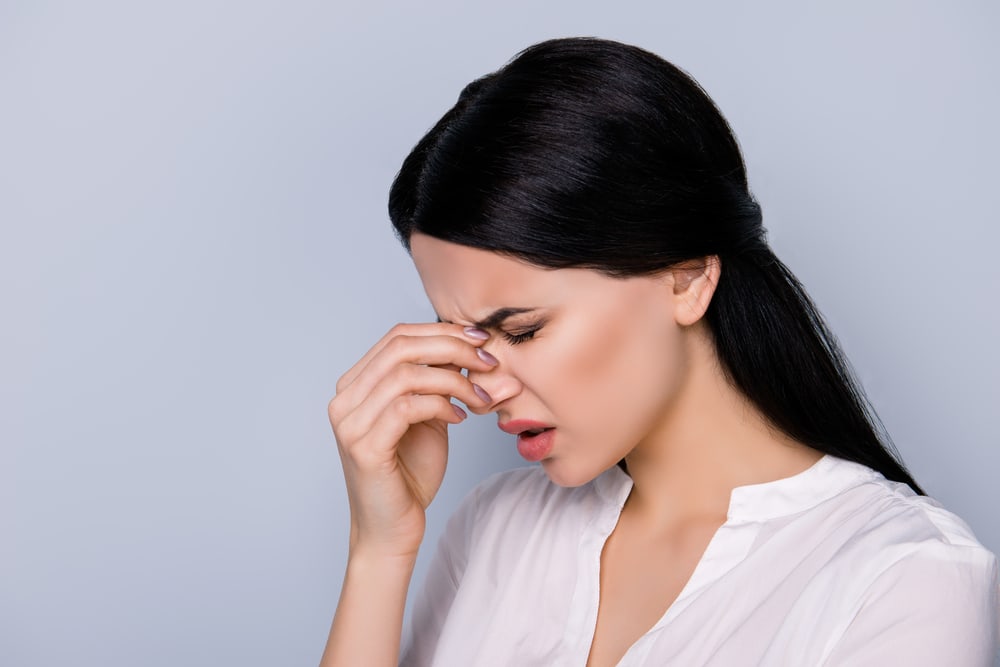 9 Penyebab Sakit Kepala di Belakang Mata