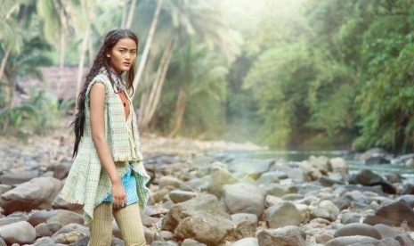 Tenun Baduy Tampil di London Fashion Week Tenun Baduy Tampil di London Fashion Week