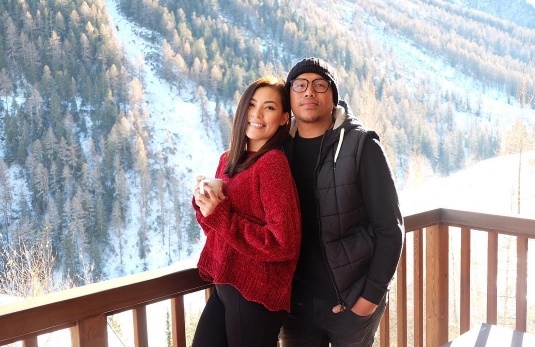 Klarifikasi Manajer Soal Heboh Pesta Bujang Sammy Simorangkir - Viviane Klarifikasi Manajer Soal Heboh Pesta Bujang Sammy Simorangkir - Viviane