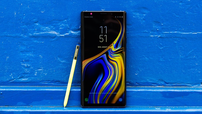 Kocak! Samsung Promosi Galaxy Note 9 Pakai iPhone Kocak! Samsung Promosi Galaxy Note 9 Pakai iPhone