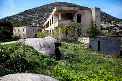 13 Fakta Pulau Misteri di Albania 13 Fakta Pulau Misteri di Albania