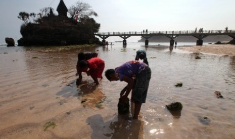 Wisata Pantai Favorit Pemudik Selama di Malang