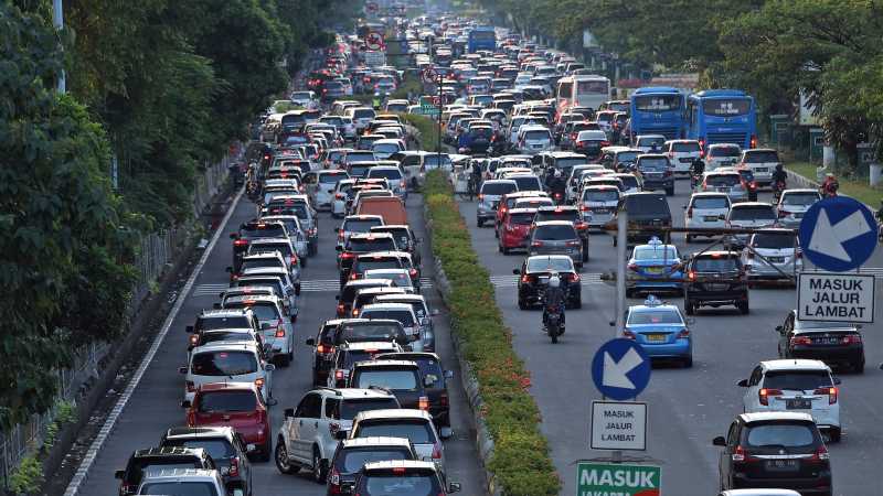 Berbondong-bondong Menuju Jakarta Fair di Kemayoran