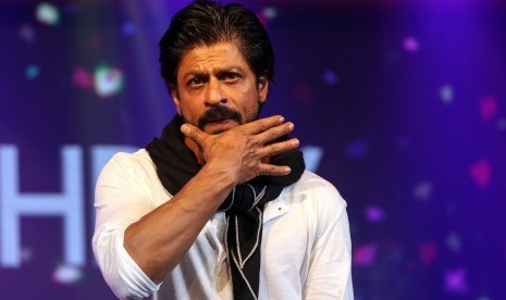 Shakrukh Khan Raih Predikat Paling Tampan Pakai Serban Shakrukh Khan Raih Predikat Paling Tampan Pakai Serban