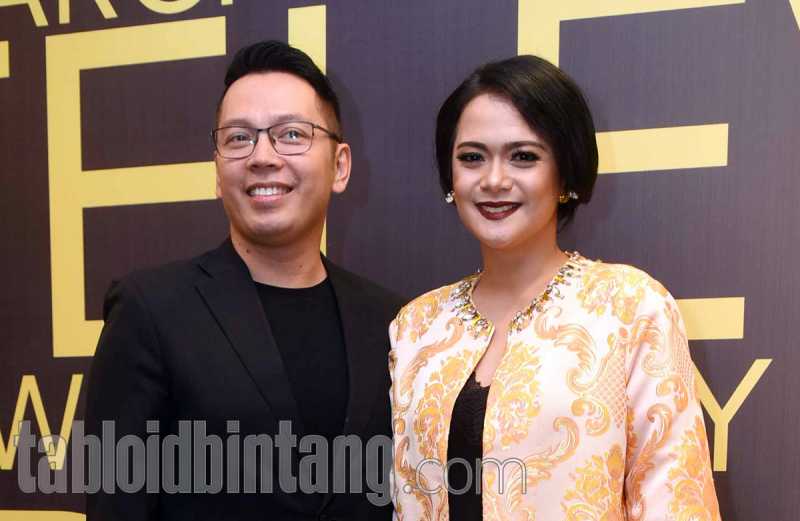 Pamer Perut Buncit, Sheza Idris Tulis Doa Untuk Calon Buah Hatinya Pamer Perut Buncit, Sheza Idris Tulis Doa Untuk Calon Buah Hatinya