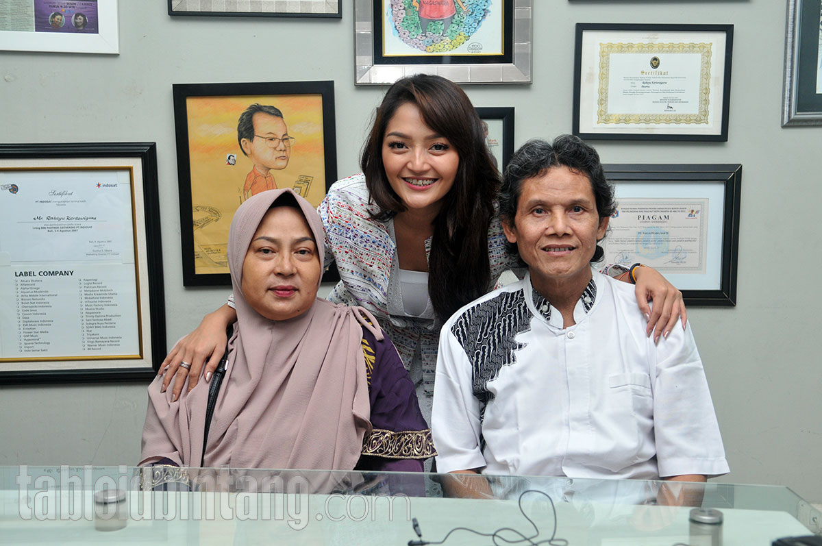 Siti Badriah Kepincut Jadi Penyanyi Dangdut Setelah Ikut Orkes Keliling Ayahnya