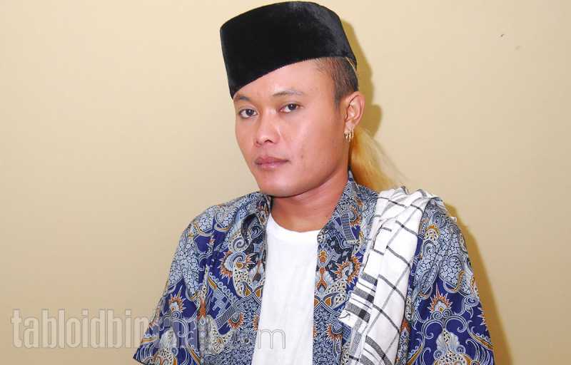 Kisah Sule Terjatuh dalam Lubang Perselingkuhan Kisah Sule Terjatuh dalam Lubang Perselingkuhan