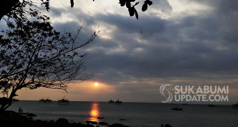 Keindahan 2 Pantai Perawan di Geopark Ciletuh Palabuhanratu