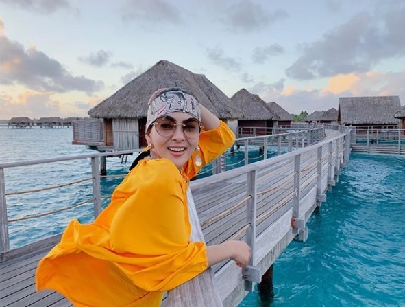 Ini 2 Item Fashion yang Wajib Dibawa Syahrini Saat Traveling Ini 2 Item Fashion yang Wajib Dibawa Syahrini Saat Traveling