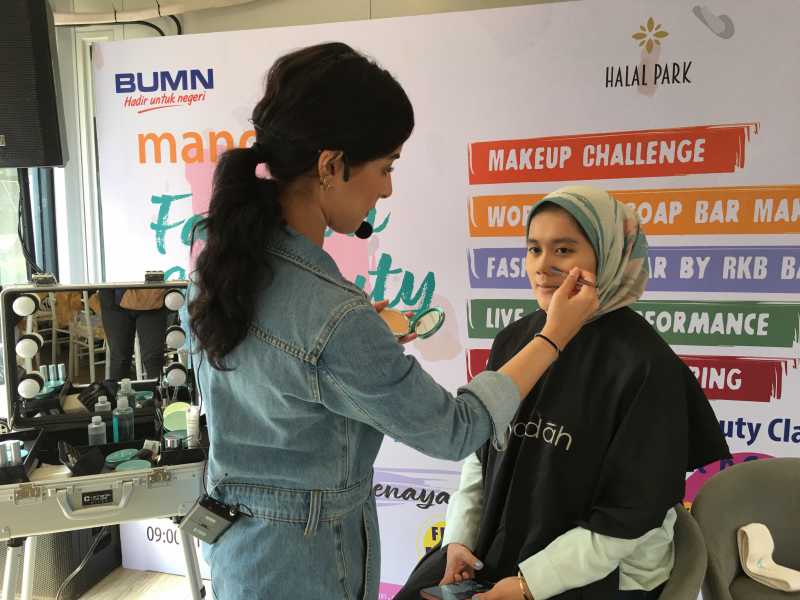 Riasan Wajah Natural Ala Beauty Vlogger Tasya Farasya, Contek Yuk! Riasan Wajah Natural Ala Beauty Vlogger Tasya Farasya, Contek Yuk!