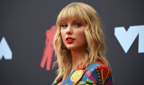 Seruan Publik Batalkan Penampilkan Taylor Swift Seruan Publik Batalkan Penampilkan Taylor Swift