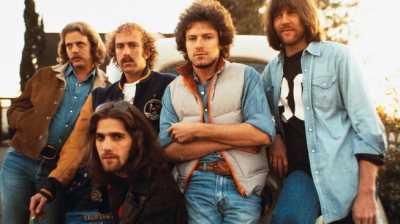 Hotel California dan Kutukan yang Menyertai The Eagles