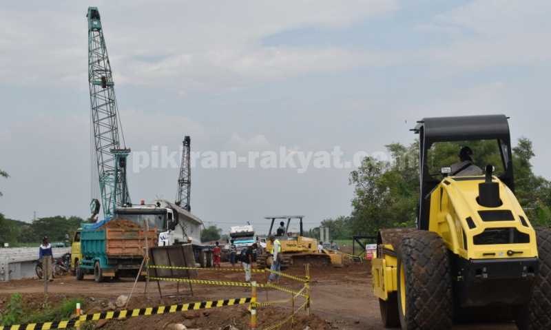Pemudik Jabar ke Jatim Diingatkan Titik Macet Menjelang Pintu Tol Soker Pemudik Jabar ke Jatim Diingatkan Titik Macet Menjelang Pintu Tol Soker