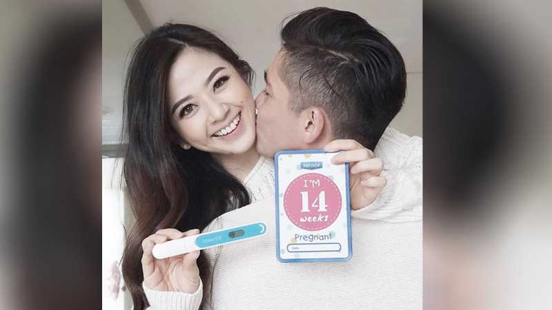 Curhat Franda soal Kehamilan Pertamanya Curhat Franda soal Kehamilan Pertamanya
