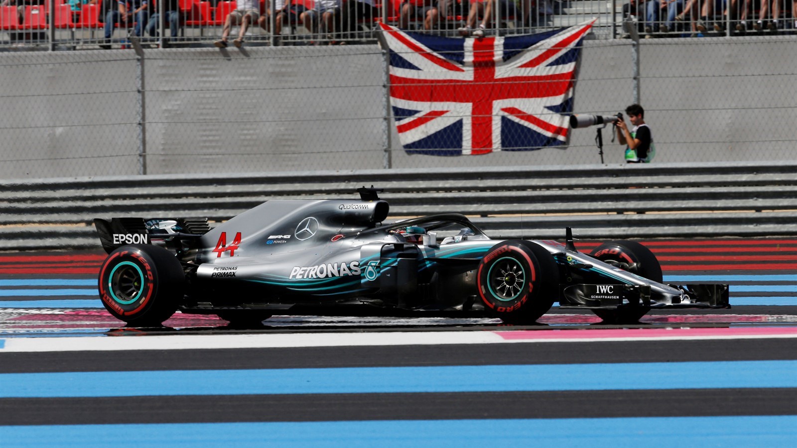 GP Inggris: Hamilton Start Terdepan, Dua Ferrari di Belakangnya
