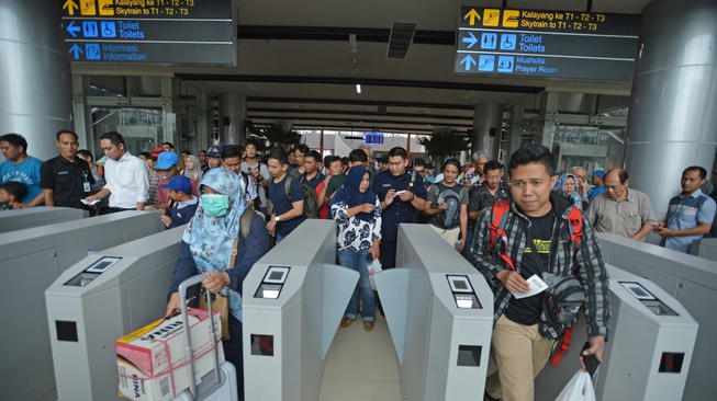 Keluhan Pengguna pada Uji Coba Kereta Bandara Soetta