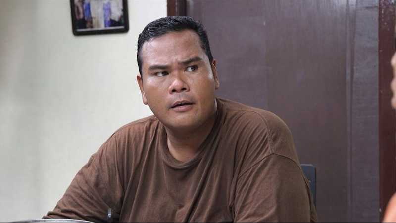 Sambil Menunggu Tawaran Sinetron, Fahmi Bo Fokus Jualan Gorengan Sambil Menunggu Tawaran Sinetron, Fahmi Bo Fokus Jualan Gorengan