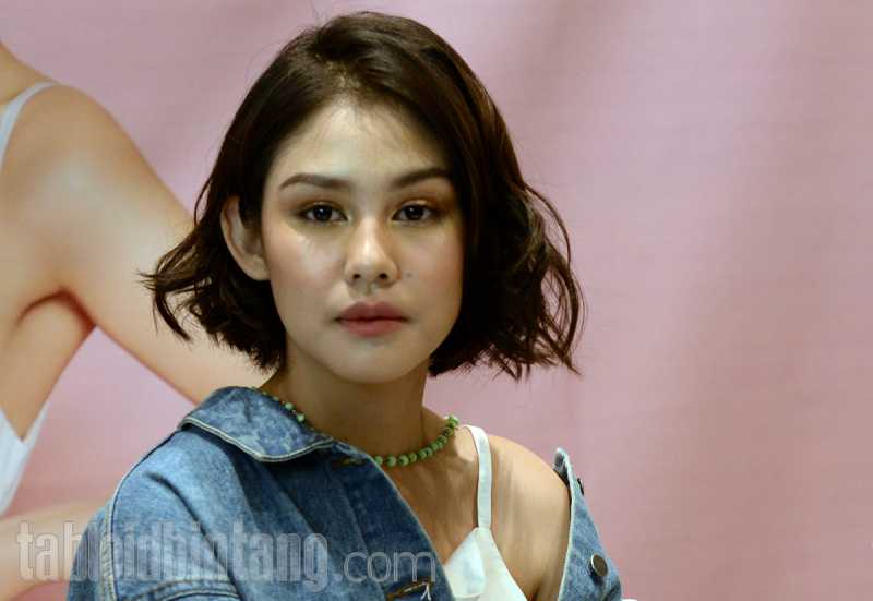 2 Alat Makeup yang Paling Penting bagi Vanesha Prescilla 2 Alat Makeup yang Paling Penting bagi Vanesha Prescilla