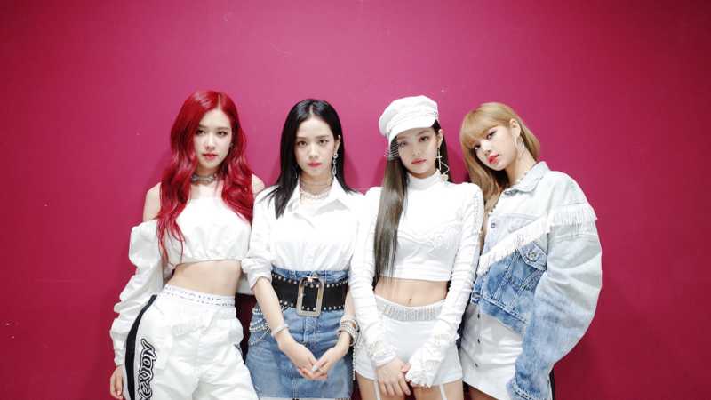 Ddu-Du Ddu-Du Jadi MV K-Pop Paling Banyak Ditonton Dalam 24 Jam Ddu-Du Ddu-Du Jadi MV K-Pop Paling Banyak Ditonton Dalam 24 Jam