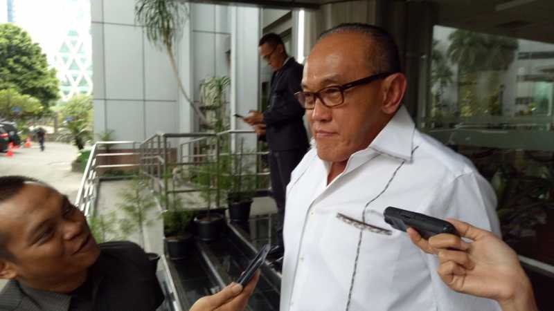 Aburizal Bakrie Sambangi KPK Aburizal Bakrie Sambangi KPK