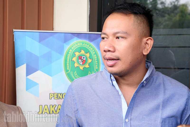 Vicky Prasetyo Janji Stop Cari Sensasi dengan Gosip Settingan Vicky Prasetyo Janji Stop Cari Sensasi dengan Gosip Settingan