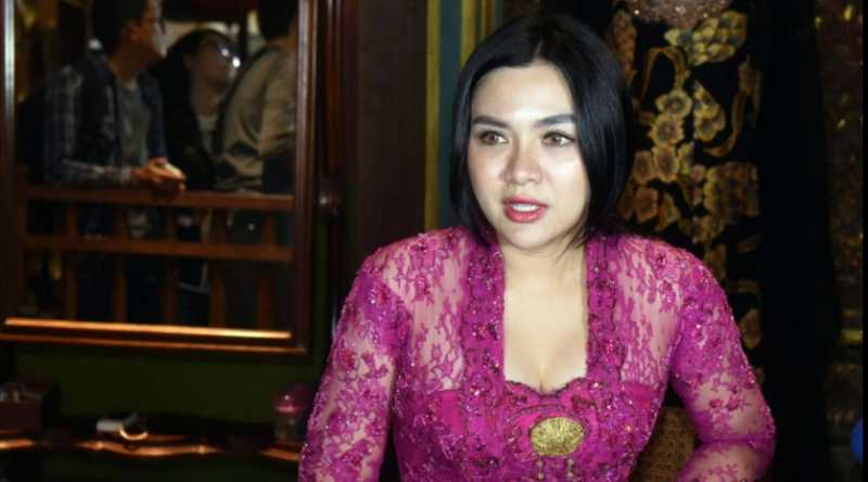 Vicky Shu Ungkap Perkenalan dengan Ade Imam, Calon Suaminya Vicky Shu Ungkap Perkenalan dengan Ade Imam, Calon Suaminya