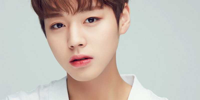 Personel Wanna One Ini Janji Tunjukan Tubuh Six Pack di Depan Publik