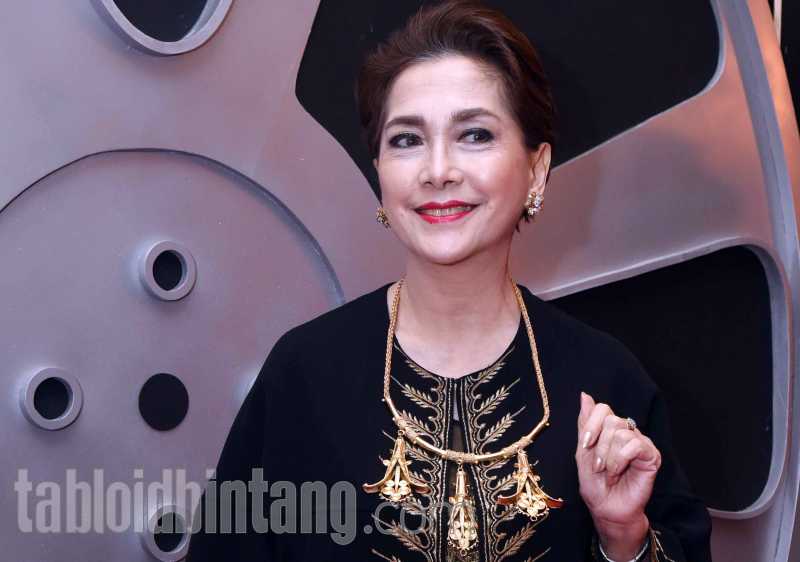 Widyawati Ditinggal Suaminya di Putri Titipan Tuhan Widyawati Ditinggal Suaminya di Putri Titipan Tuhan