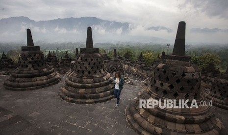 Candi Borobudur Mini Jadi Destinasi Wisata Baru Cianjur Candi Borobudur Mini Jadi Destinasi Wisata Baru Cianjur