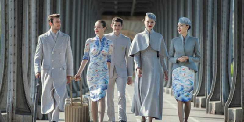 Wow, Busana Pramugari Ini Bak Model Fashion Show Wow, Busana Pramugari Ini Bak Model Fashion Show