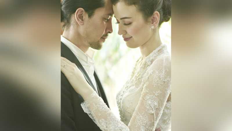 Edward Akbar Sempat Mengulang Ijab Kabul Nikah dengan Kimberly Ryder