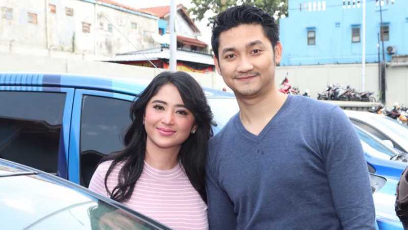 Cerita Dewi Persik dan Suami yang Hampir Gagal Menikah Cerita Dewi Persik dan Suami yang Hampir Gagal Menikah
