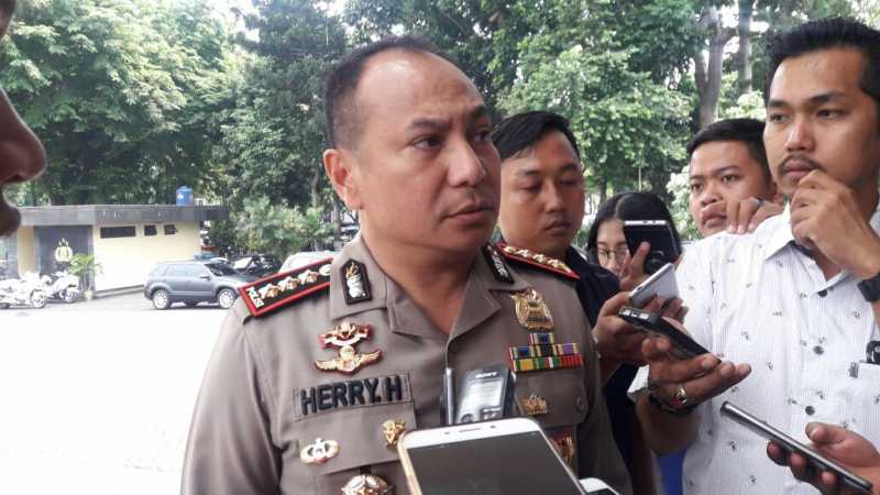 Hotman Paris Sebut Pria yang Pakai Kokain di SCBD Keluarga Konglomerat Hotman Paris Sebut Pria yang Pakai Kokain di SCBD Keluarga Konglomerat